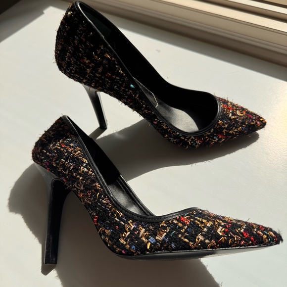 Heels - Picture 2 of 4